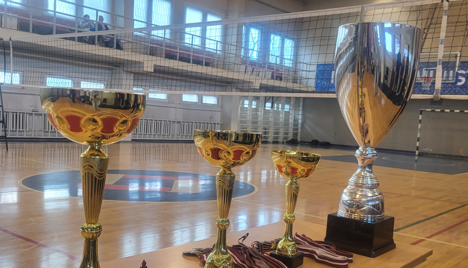 Iekšlietu ministrijas čempionāta sacensībās volejbolā uzvar Valsts ugunsdzēsības un glābšanas dienesta komanda