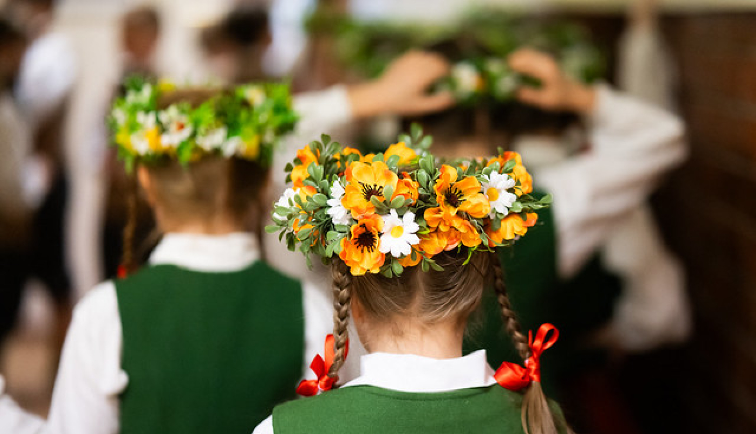 Tautumeiteas ar vainagiem