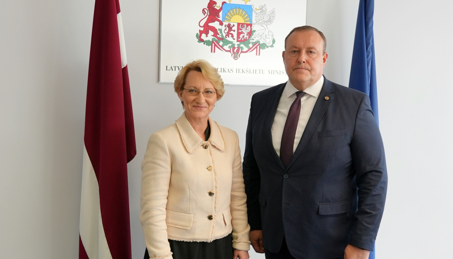 Iekšlietu un izglītības ministri