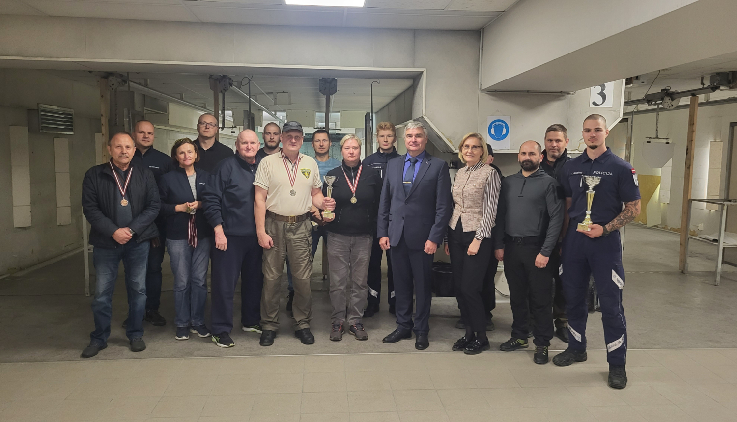 Valsts policijas čempionāta sacensībās šaušanā uzvar  Valsts policijas koledžas komanda