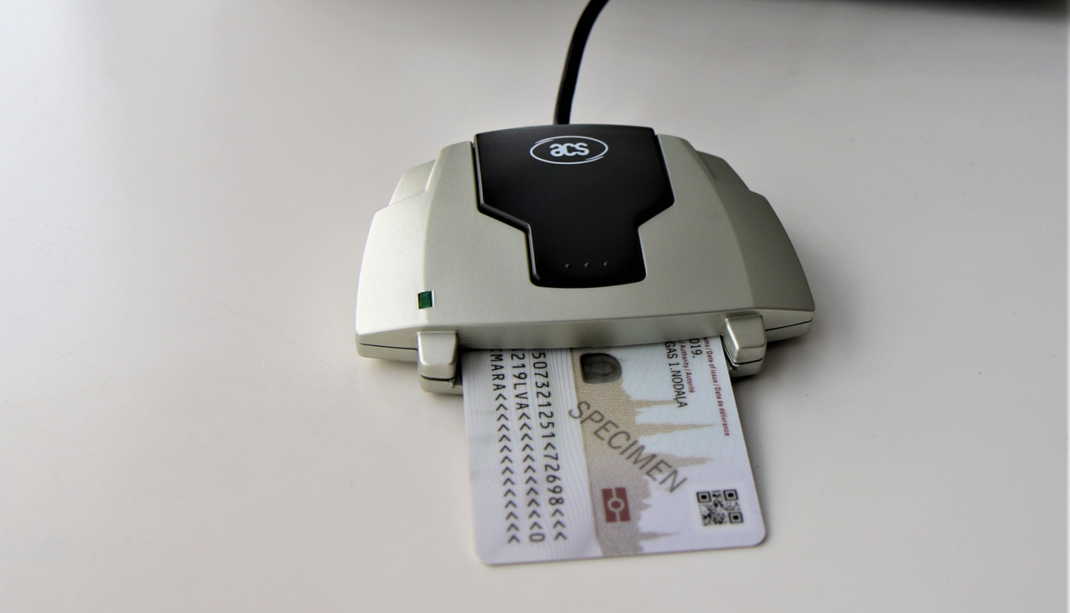 eid kartes lasītājs