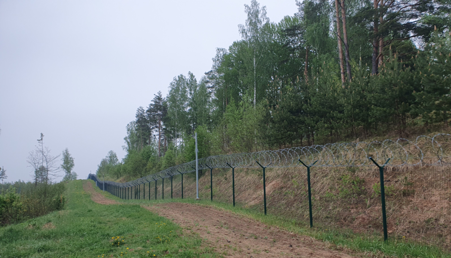 Valsts sauszemes robeža