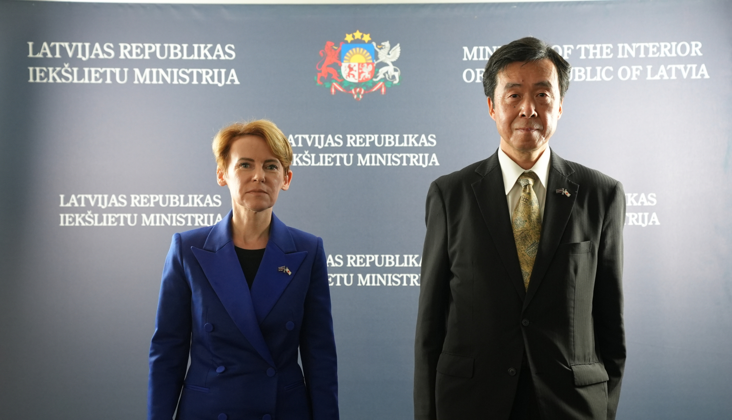 Iekšlietu ministre un Japānas vēstnieks