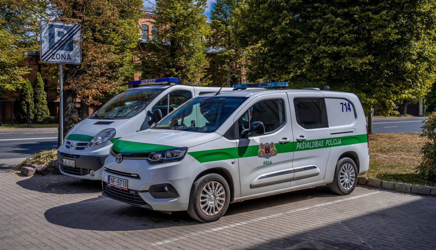 Pašvaldības policijas mašīnas