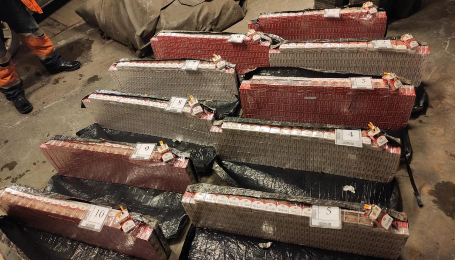 kontrabandas cigaretes iepakojumos