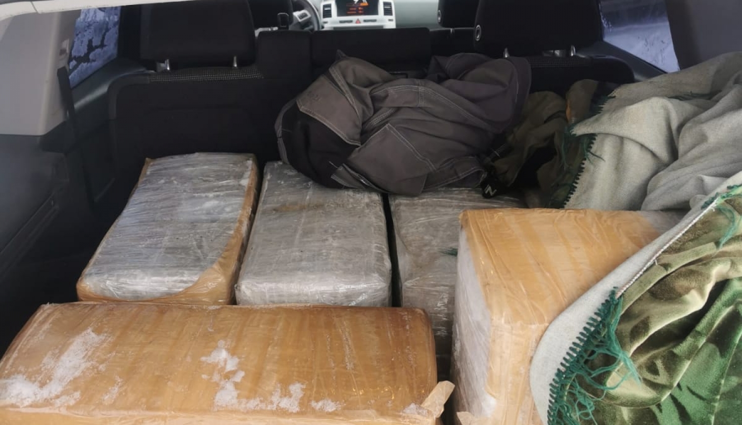 Kontrabanda cigarešu kartona kastēs