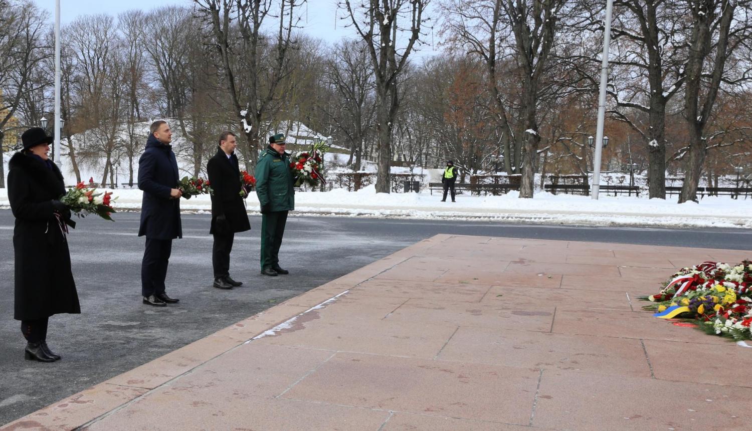 Iekšlietu ministrs, parlamentārā sekretāre, valsts sekretārs, valsts robežsardzes priekšnieka vietnieks